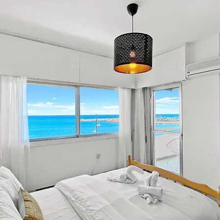 2br Seafront In Center With Community Pool