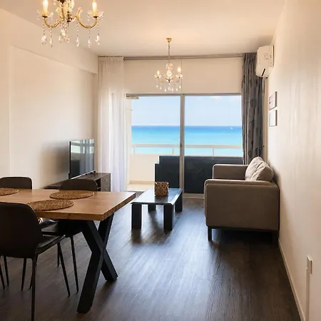 2br Seafront In Center With Community Pool * Larnaca